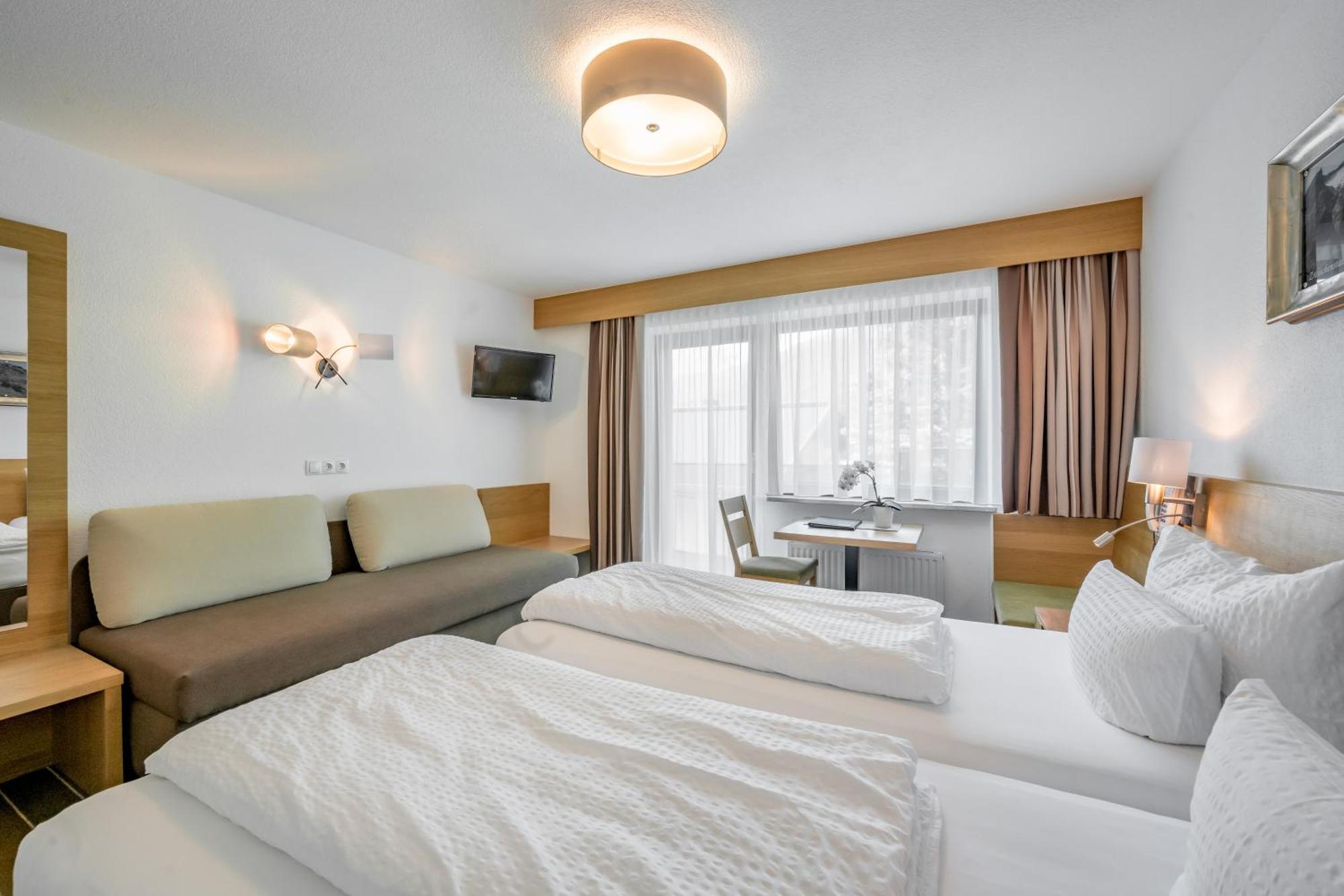 Apart Hotel Garni Wieser Solden Bagian luar foto