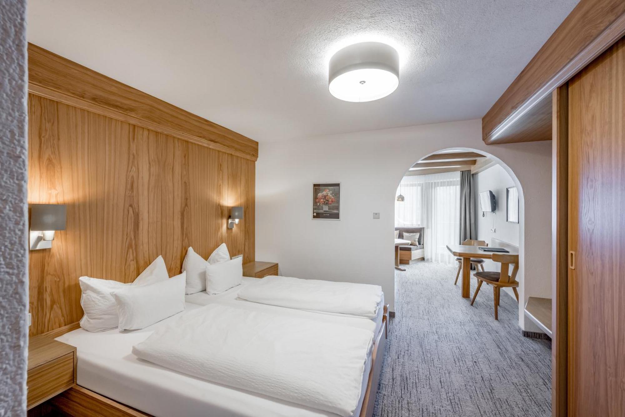 Apart Hotel Garni Wieser Solden Bagian luar foto